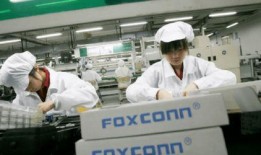 富士康事件爆料视频播放,揭露工厂内幕，员工权益遭侵犯