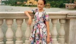 娱乐吃瓜播报怎么写内容,跟随吃瓜播报，畅游八卦海洋